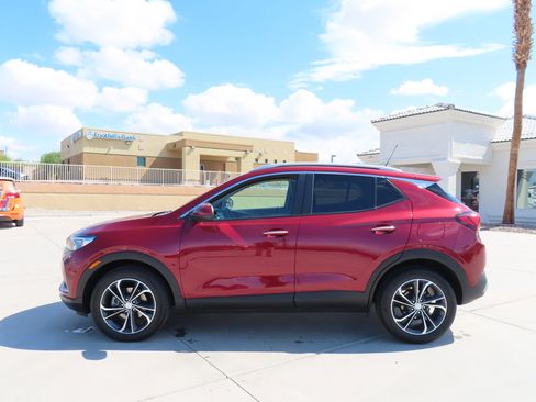 Used 2023 Buick Encore GX Select image 4