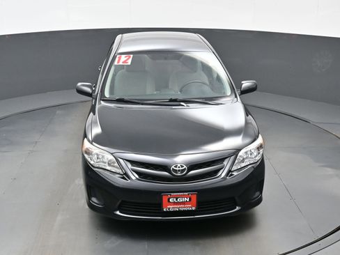 Used 2012 Toyota Corolla LE FWD image 30