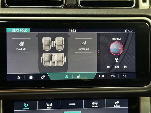 Used 2018 Land Rover Range Rover Long Wheelbase Autobiography image 47