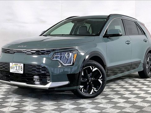 Used 2023 Kia Niro Wind FWD image 1