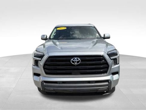 Used 2023 Toyota Sequoia SR5 AWD/4WD image 7