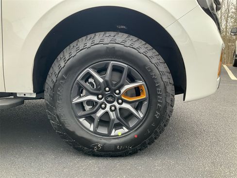 New 2026 Ford Expedition Tremor image 10