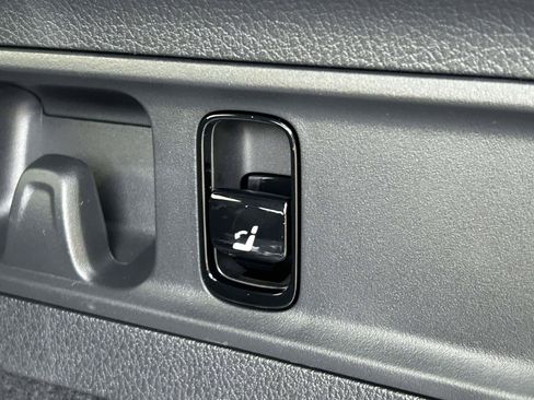 New 2027 Mercedes-Benz GLC 300 4MATIC image 11