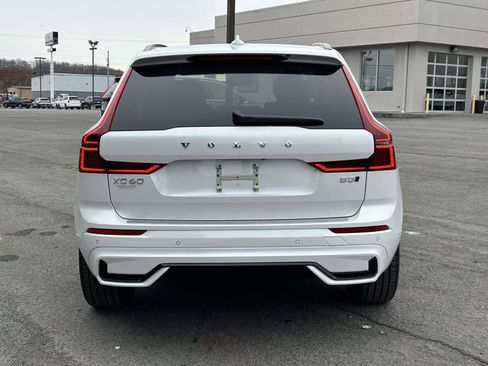 New 2026 Volvo XC60 B5 Ultra w/ Protection Package Premier AWD/4WD image 4