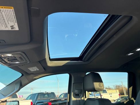 Used 2024 GMC Sierra 1500 Denali w/ Technology Package image 27