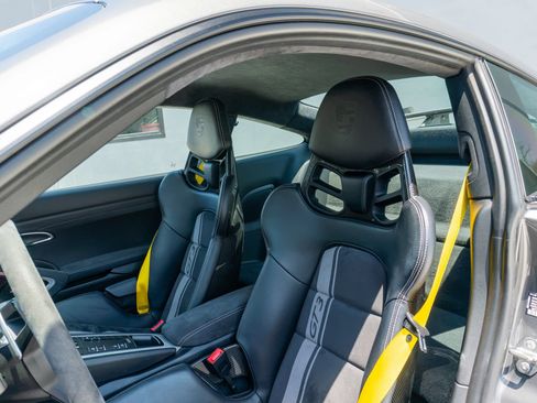 Used 2018 Porsche 911 GT3 RWD image 49