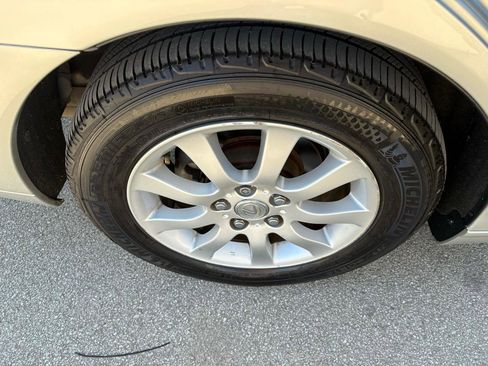 Used 2004 Lexus ES 330 image 21