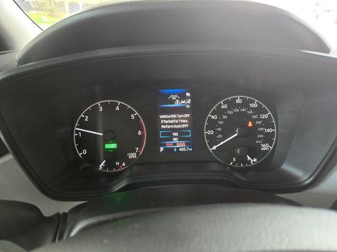 Used 2024 Toyota Corolla SE w/ SE Package image 14