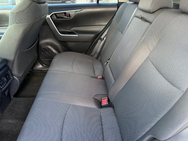 Used 2025 Toyota RAV4 LE AWD/4WD image 26