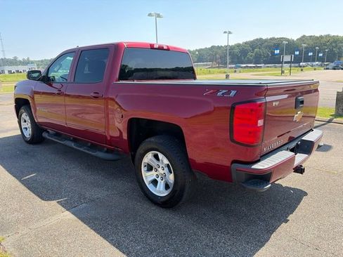 Used 2018 Chevrolet Silverado 1500 LT w/ All Star Edition AWD/4WD image 5