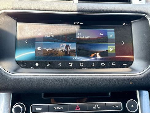 Used 2017 Land Rover Range Rover Sport HSE image 16