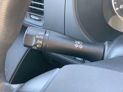 Used 2022 Nissan Frontier S w/ Technology Package image 17