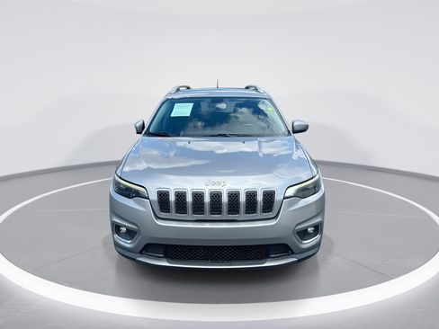 Used 2019 Jeep Cherokee Limited FWD image 3