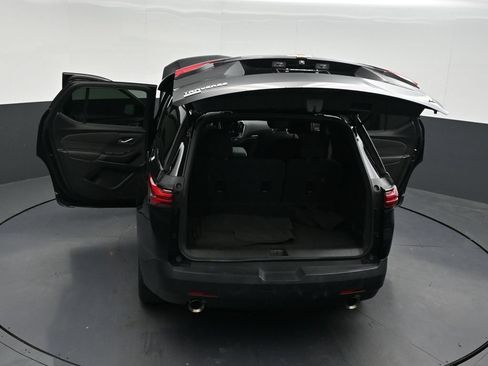 Used 2024 Chevrolet Traverse LT FWD image 36