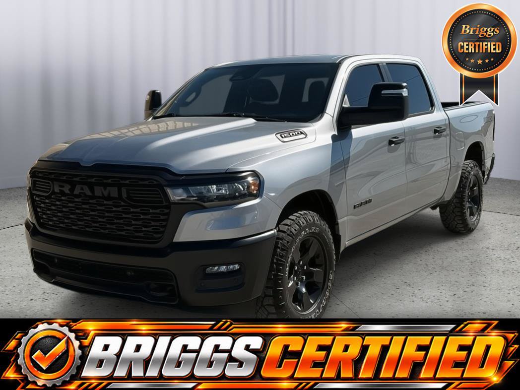 Used 2025 RAM 1500 Warlock AWD/4WD image 1