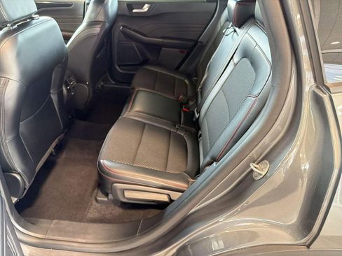 Used 2025 Ford Escape ST-Line image 14