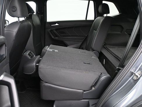 Used 2024 Volkswagen Tiguan SE R-Line AWD/4WD image 9