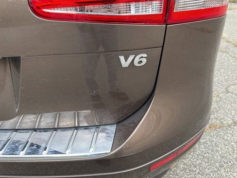 Used 2014 Volkswagen Touareg VR6 image 5