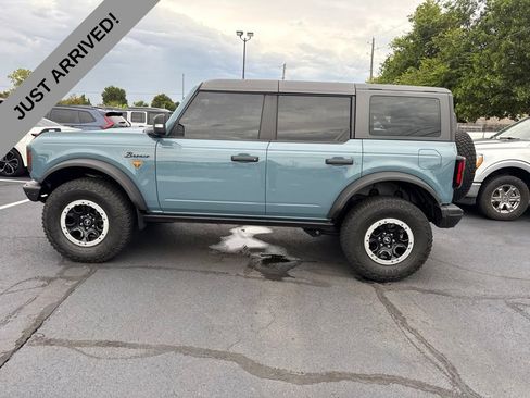 Used 2022 Ford Bronco Badlands w/ Sasquatch Package AWD/4WD image 8