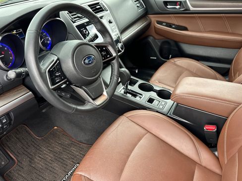 Used 2019 Subaru Outback 3.6R Touring w/ Popular Package #3A image 11