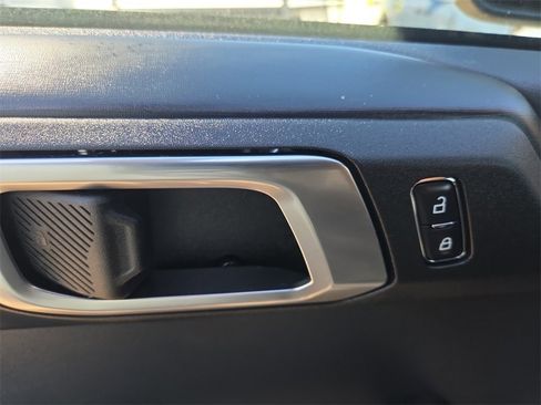 New 2025 Ford Bronco Outer Banks image 13