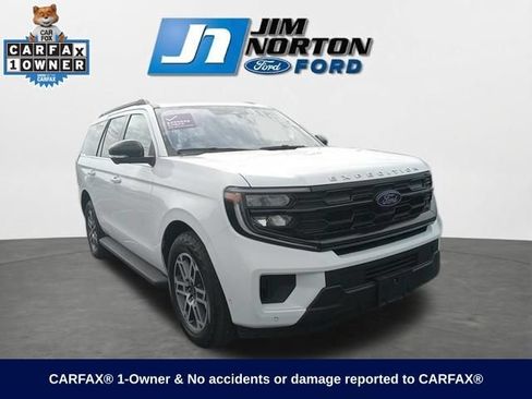 Used 2025 Ford Expedition Active AWD/4WD image 1