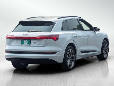 Used 2021 Audi e-tron Premium Plus w/ Premium Plus Package AWD/4WD image 4