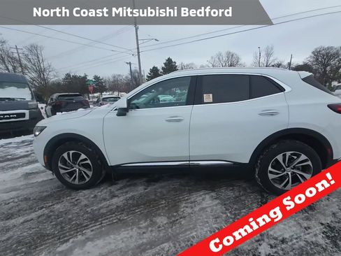 Used 2023 Buick Envision Essence image 1