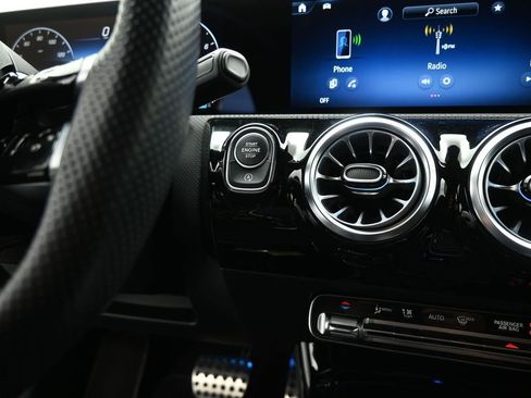 Used 2024 Mercedes-Benz CLA 250 image 16