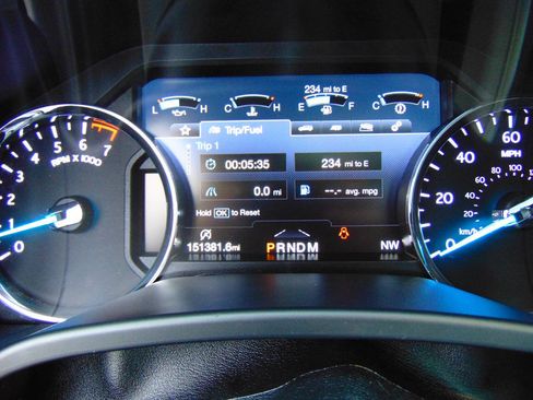 Used 2018 Ford Expedition Limited w/ Equipment Group 302A image 24