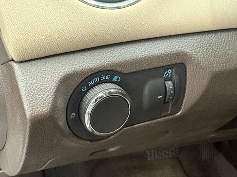 Used 2012 Chevrolet Cruze LT FWD image 12