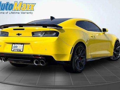Used 2018 Chevrolet Camaro ZL1 RWD image 9