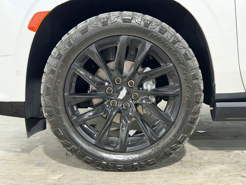 Used 2023 Cadillac Escalade Sport w/ LPO, ONYX Package AWD/4WD image 11