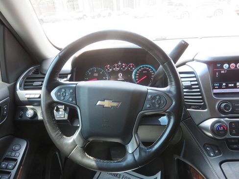 Used 2018 Chevrolet Tahoe Premier AWD/4WD image 14