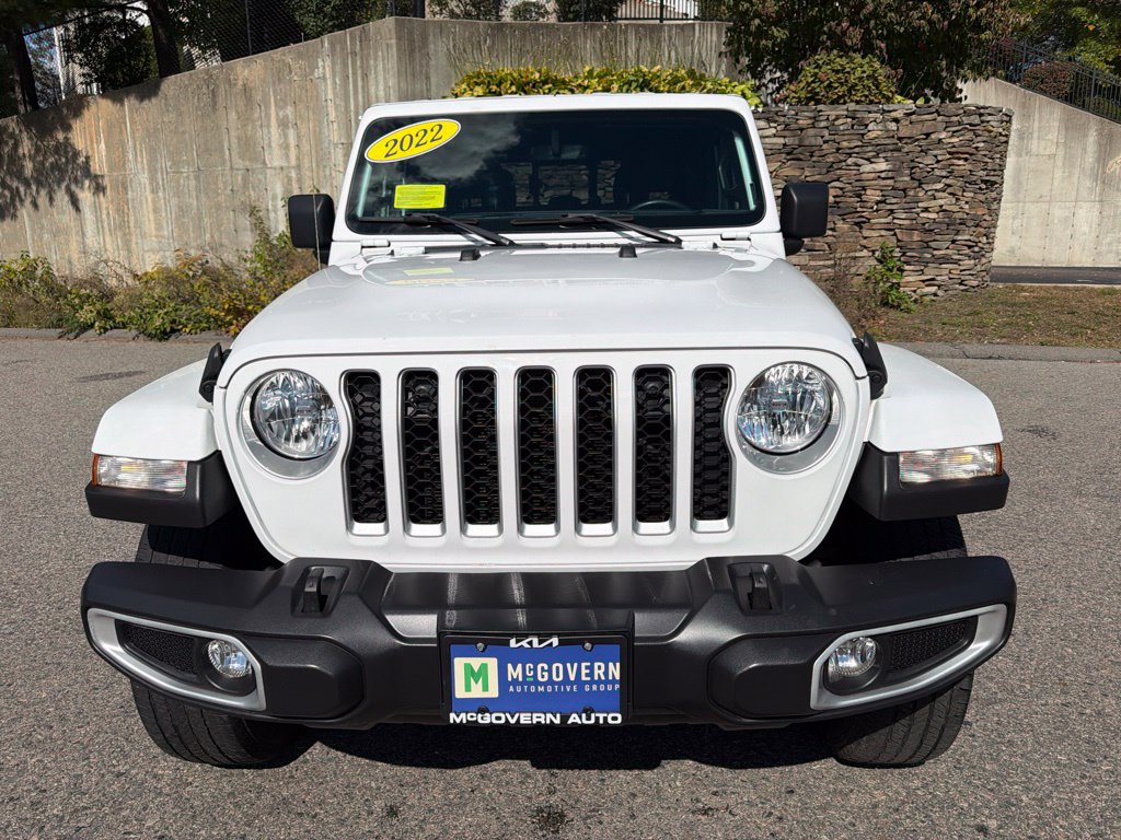 Used 2022 Jeep Gladiator Overland w/ Cold Weather Group AWD/4WD image 9