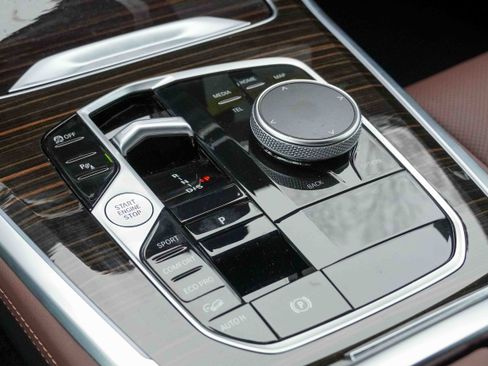 Used 2025 BMW X5 xDrive40i image 29