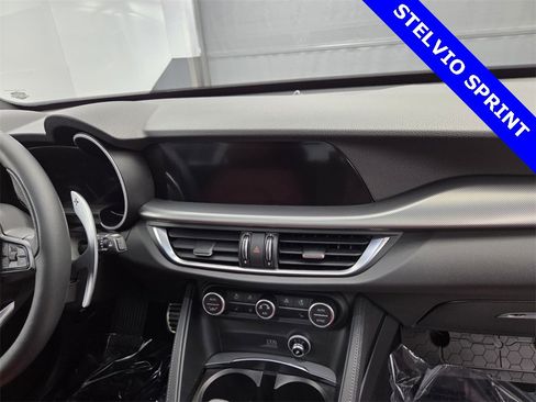 Used 2025 Alfa Romeo Stelvio Sprint w/ Veloce Package image 18