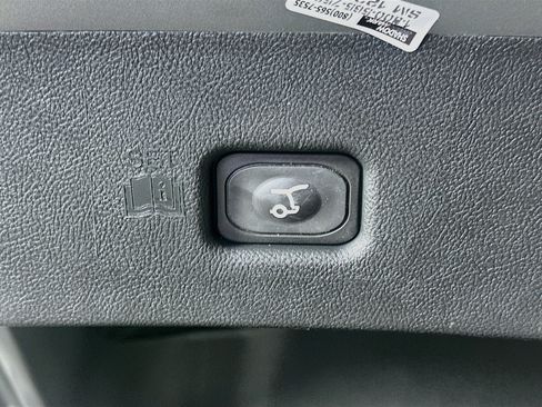 Used 2022 Lincoln Nautilus Reserve w/ Equipment Group 201A FWD image 31