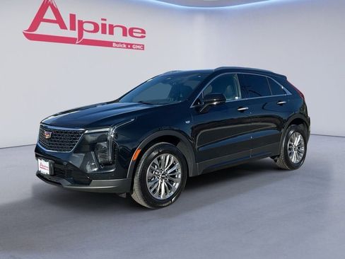 Used 2024 Cadillac XT4 Premium Luxury image 1