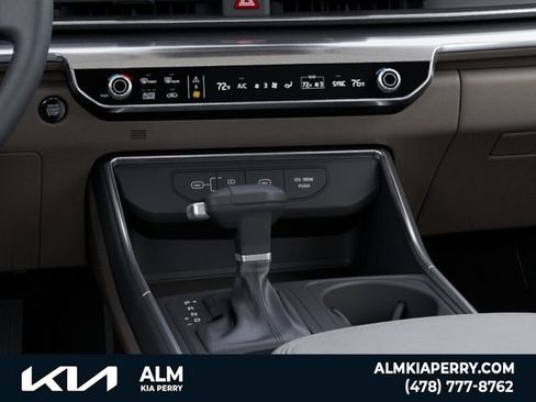 New 2026 Kia Carnival FWD image 23