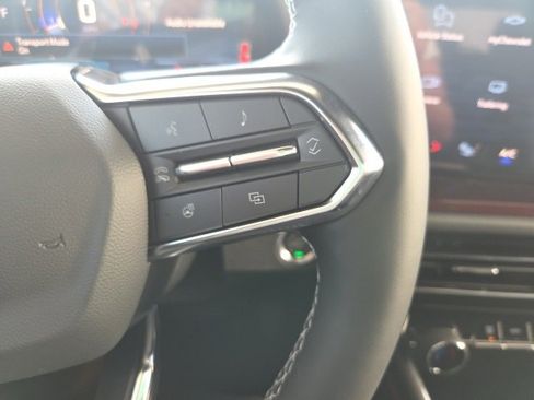 New 2026 Chevrolet Traverse Z71 w/ Enhanced Driving Package image 25