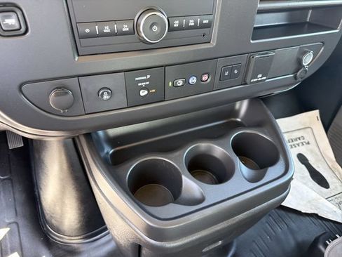 Used 2025 GMC Savana 2500 Extended w/ Driver Convenience Package RWD image 21