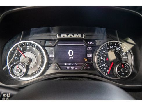 Used 2022 RAM 1500 Laramie AWD/4WD image 23