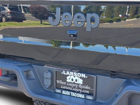 Used 2020 Jeep Gladiator Sport w/ Quick Order Package 24S AWD/4WD image 27