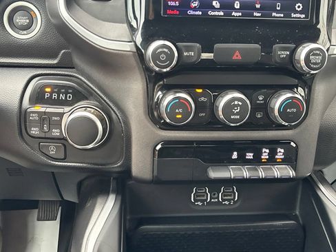 Used 2021 RAM 1500 Big Horn AWD/4WD image 14