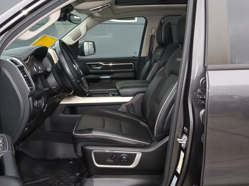 Used 2022 RAM 1500 Laramie AWD/4WD image 7