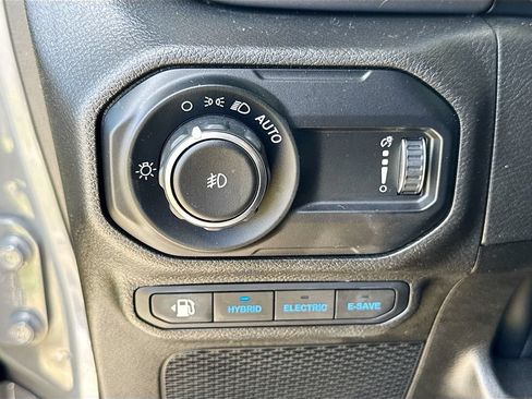Used 2023 Jeep Wrangler Unlimited w/ Cold Weather Group AWD/4WD image 11