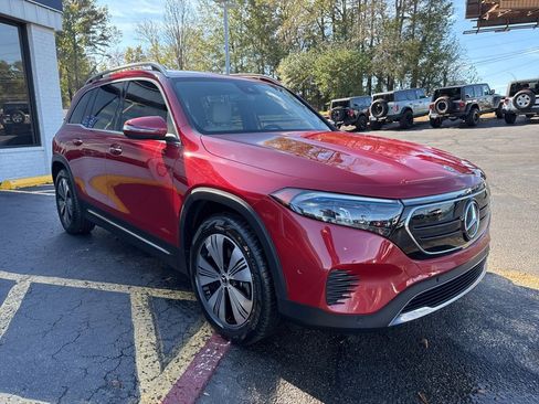 Used 2023 Mercedes-Benz EQB 250+ w/ Exclusive Package image 4