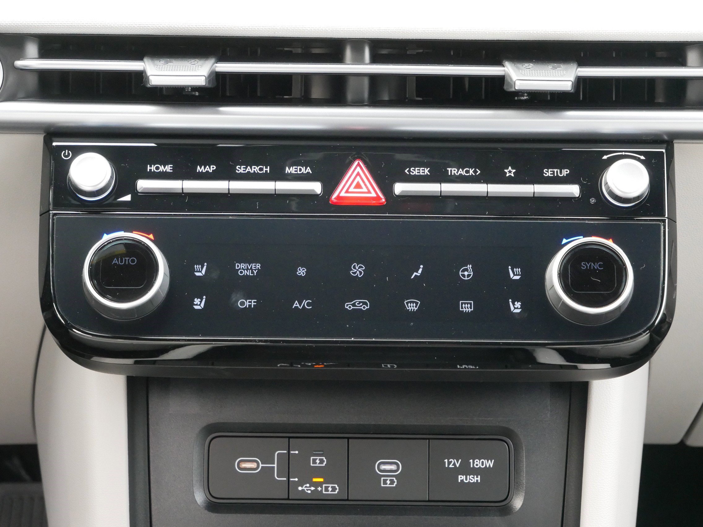 New 2026 Hyundai Tucson Limited AWD/4WD image 11