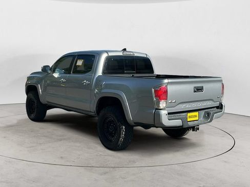 Used 2018 Toyota Tacoma Limited AWD/4WD image 7